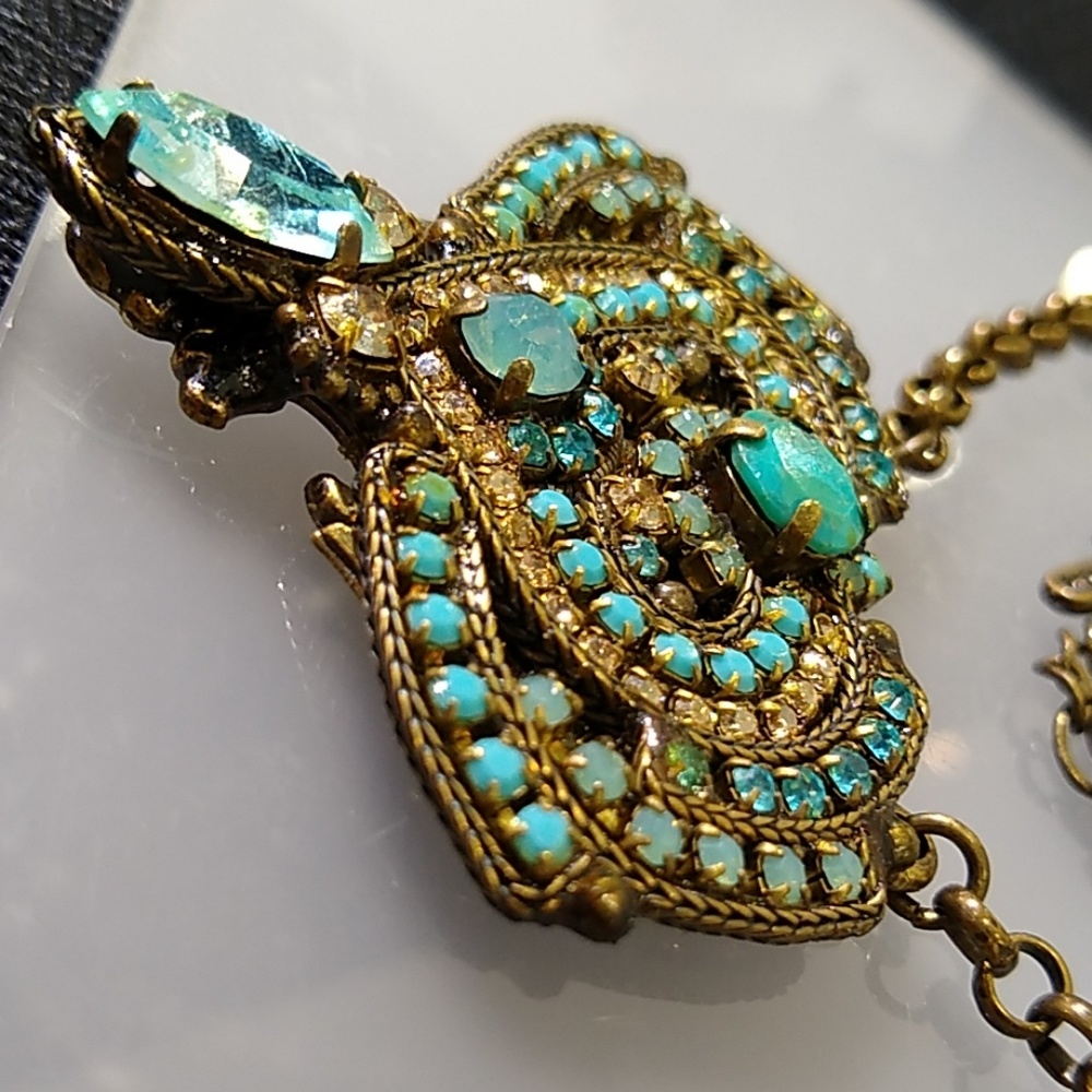 Sold to Museums/Vintage Inspired NECKLACE - Picture 6 of 6